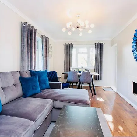 Lovely One Bed With Free Parking * Йорк