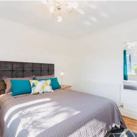 Lovely One Bed With Free Parking *